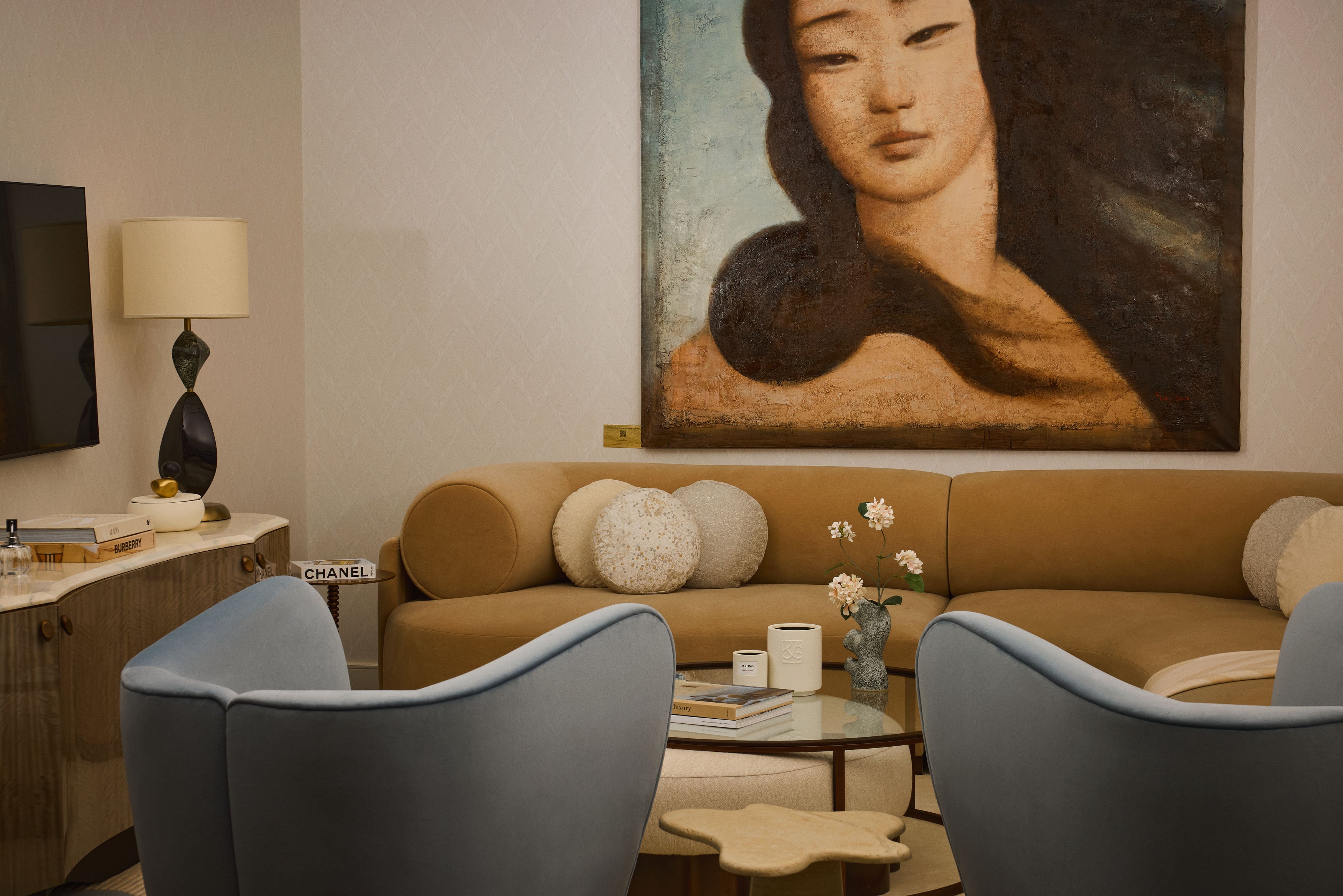 Works from modern British artists such as David Hockney are available to buy onsite through a QR code